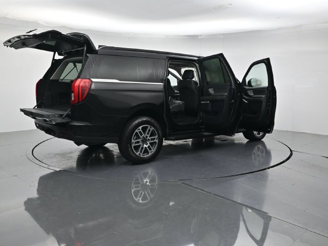 Certified 2025 Ford Expedition Max Active AWD/4WD image 54