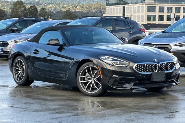 Used 2022 BMW Z4 sDrive30i w/ Driving Assistance Package image 8