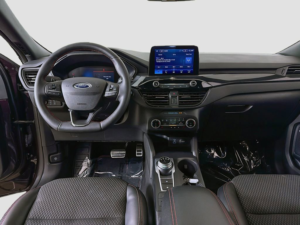 Certified 2023 Ford Escape ST-Line AWD/4WD image 23