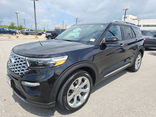 Certified 2020 Ford Explorer Platinum w/ Premium Technology Package