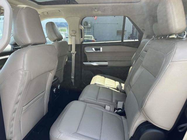 Certified 2023 Ford Explorer Limited w/ Equipment Group 301A AWD/4WD image 16