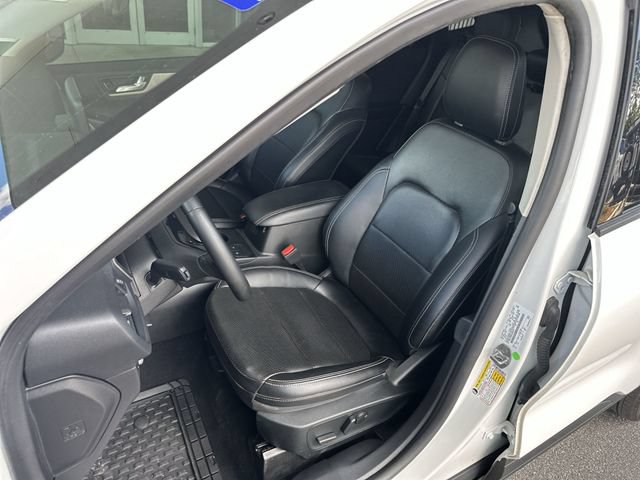 Certified 2022 Ford Escape SEL FWD image 12