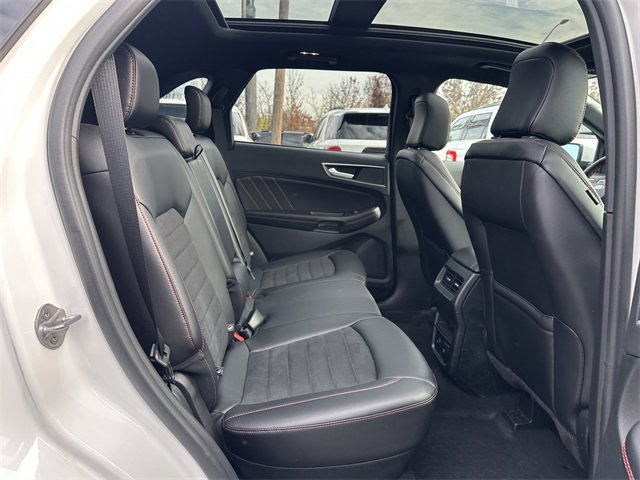 Certified 2024 Ford Edge ST-Line image 38