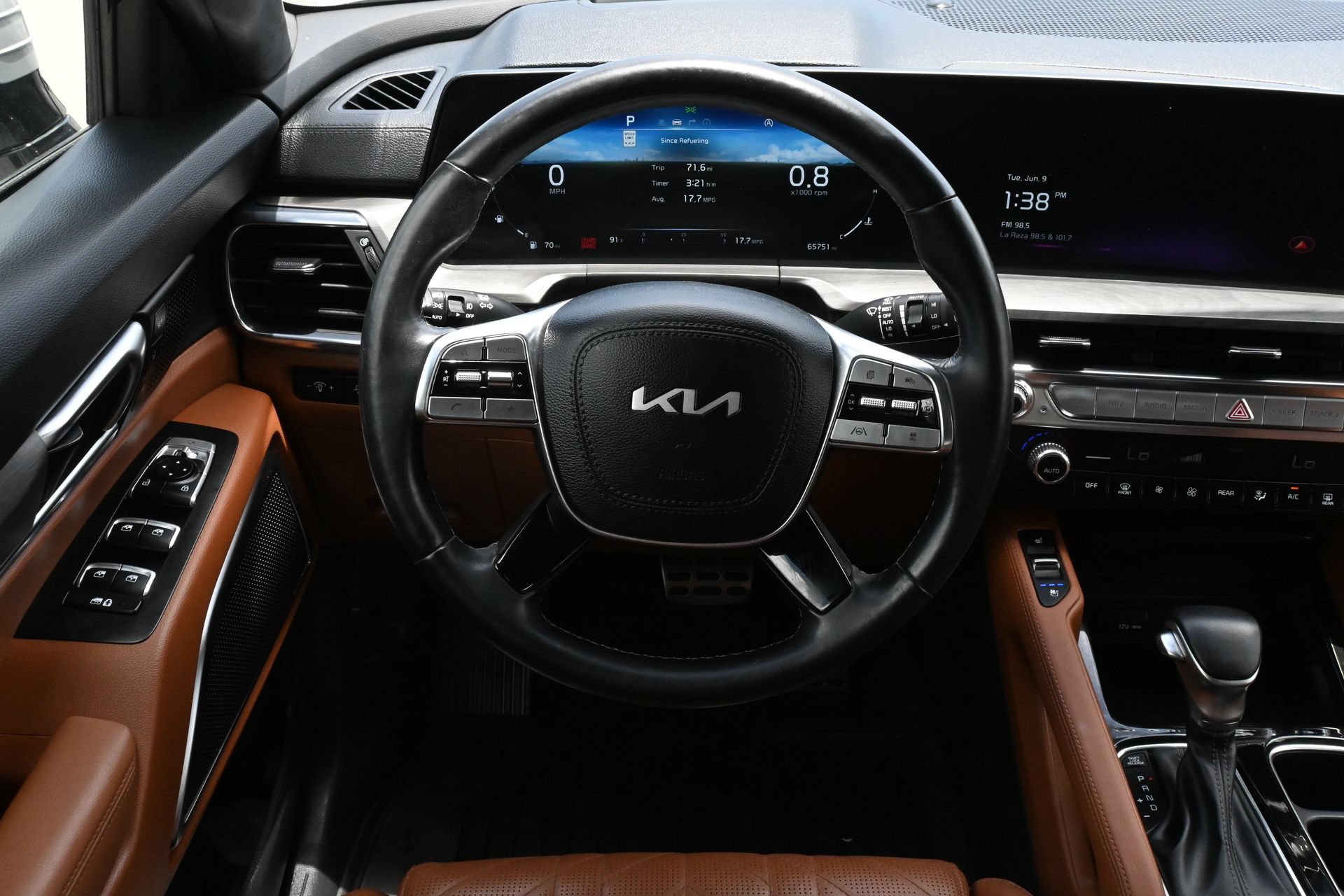 Used 2023 Kia Telluride SX Prestige X-Pro AWD/4WD image 6
