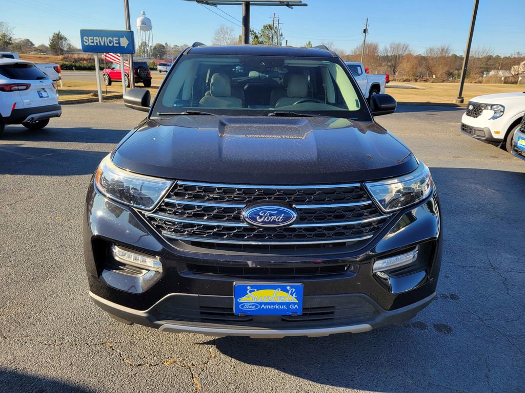 Certified 2020 Ford Explorer XLT w/ Equipment Group 202A image 8