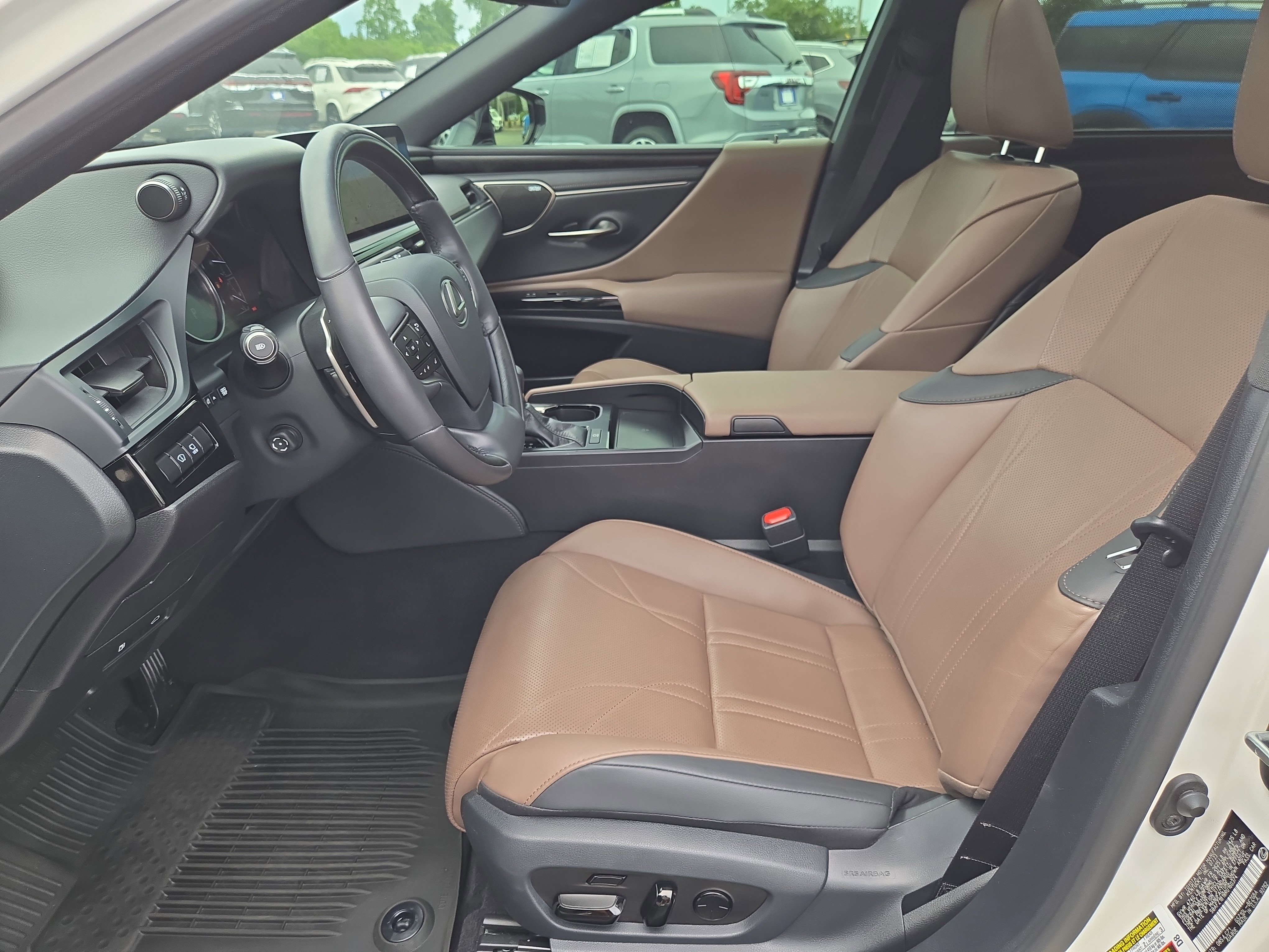 Used 2024 Lexus ES 350 Ultra Luxury w/ Accessory Package (Z2) FWD image 22