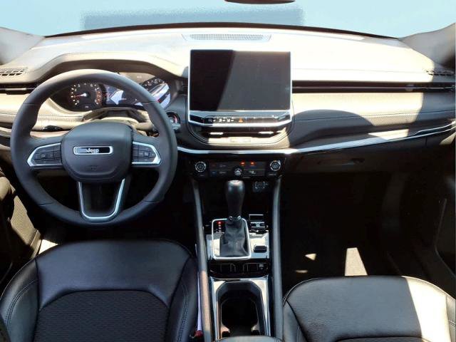 Used 2025 Jeep Compass Latitude w/ Altitude Special Edition AWD/4WD image 23