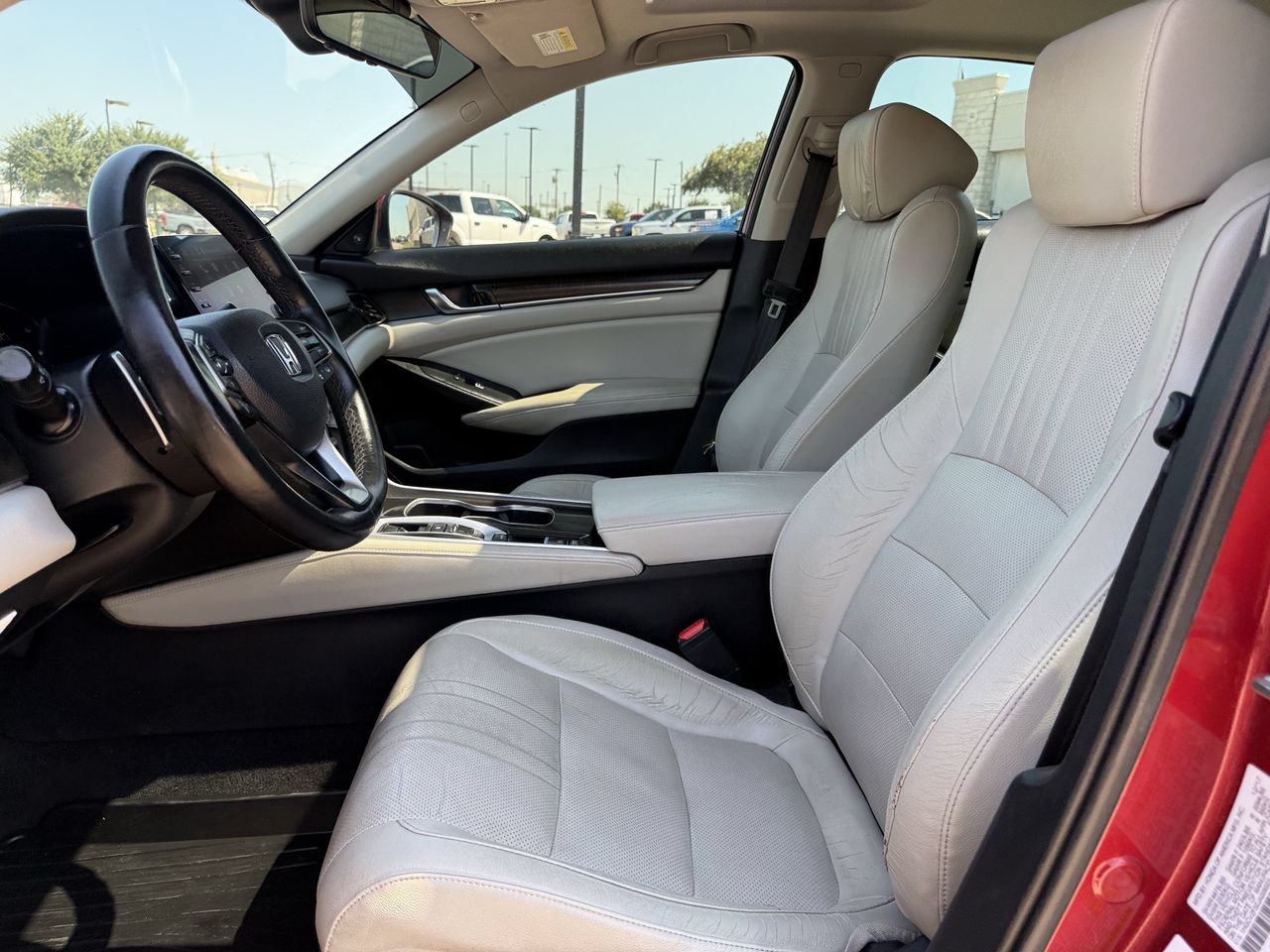 Used 2018 Honda Accord EX-L image 25