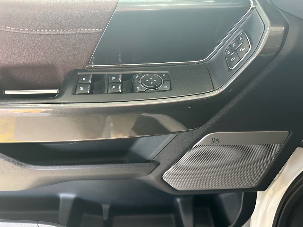 Certified 2023 Ford F150 Lariat w/ Equipment Group 502A High image 21