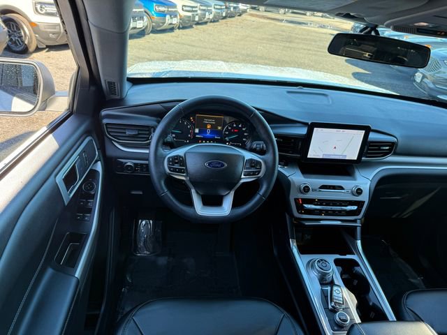 Certified 2022 Ford Explorer XLT w/ Equipment Group 202A image 6