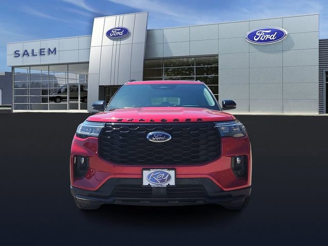 Certified 2025 Ford Explorer ST-Line w/ ST-Line Street Pack AWD/4WD image 7