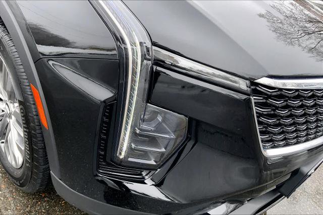 Used 2025 Cadillac XT4 Premium Luxury w/ Cold Weather Package image 27