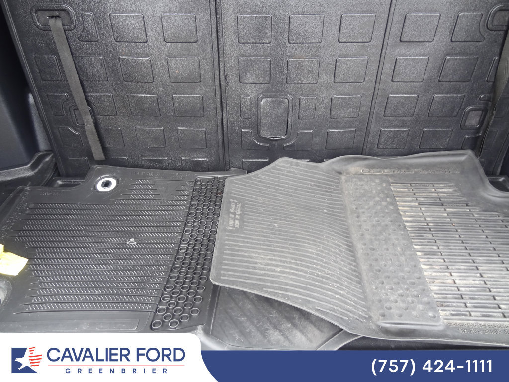 Used 2023 Toyota Highlander XLE FWD image 11