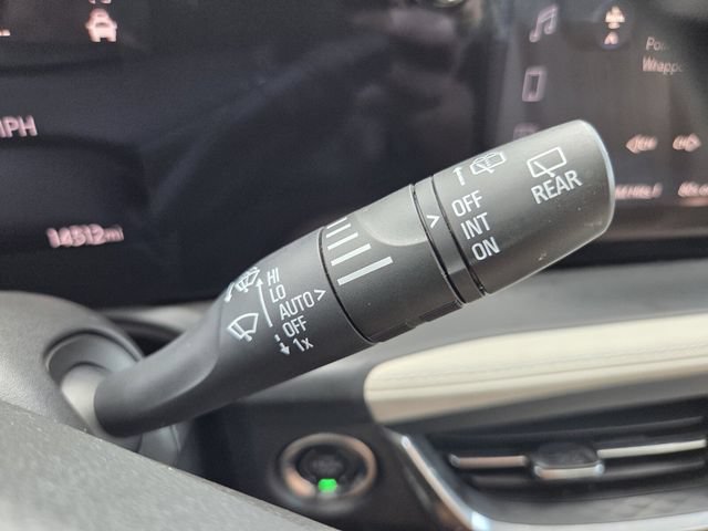 Used 2025 Buick Encore GX Avenir w/ Avenir Technology Package FWD image 32