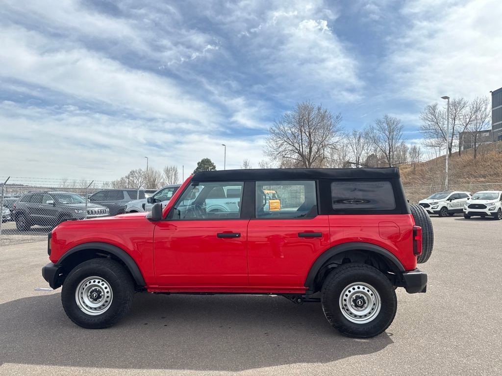 Certified 2023 Ford Bronco 4-Door AWD/4WD image 2