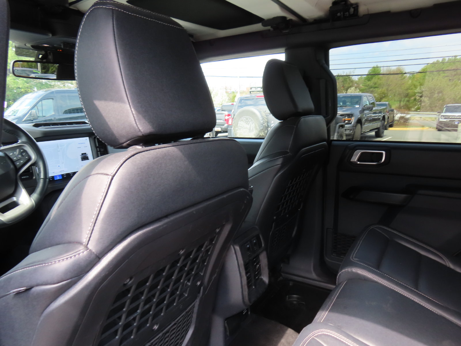 Certified 2025 Ford Bronco Badlands AWD/4WD image 34