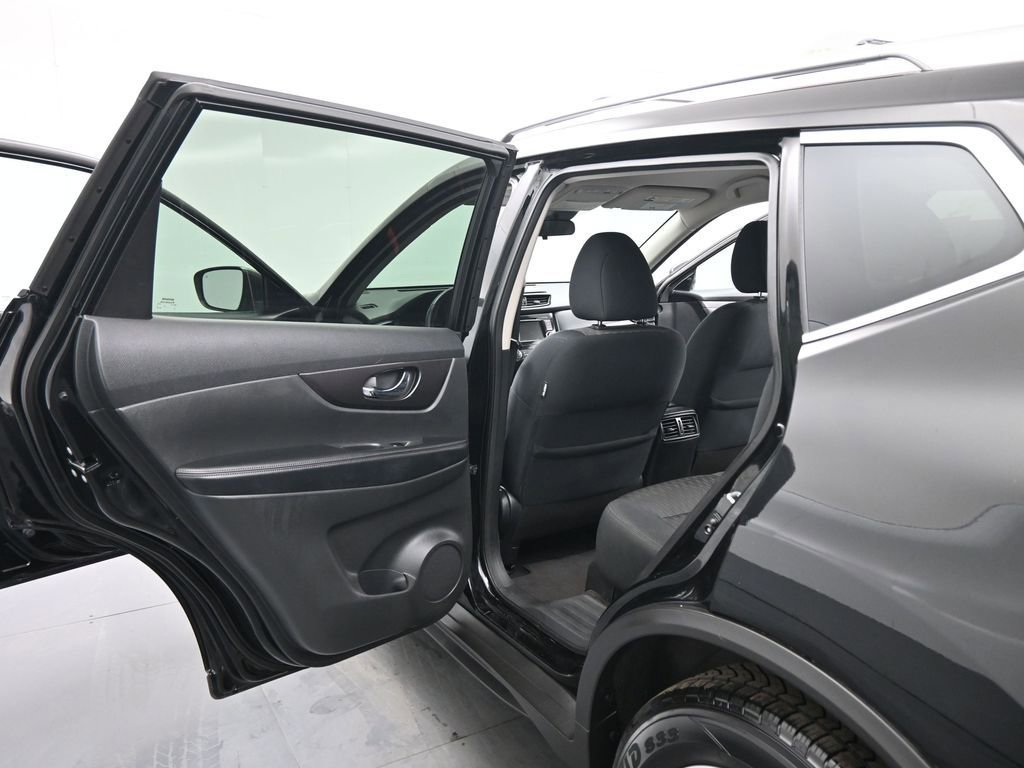 Used 2019 Nissan Rogue S w/ Special Edition Package image 12