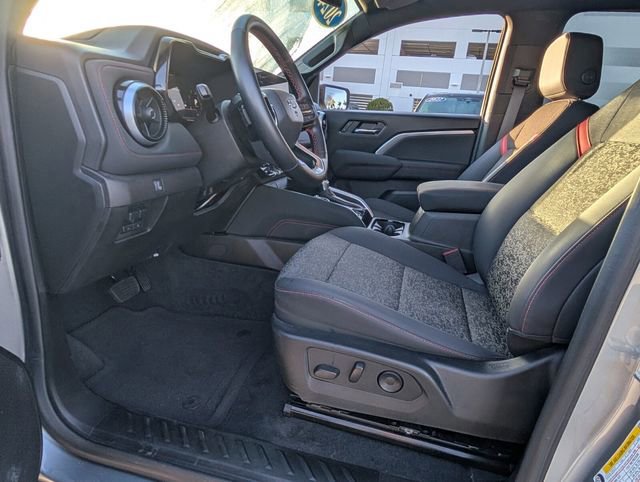 Used 2024 Chevrolet Colorado Z71 w/ Z71 Convenience Package 2 image 10