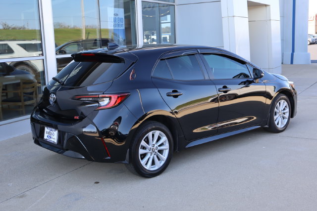 Used 2024 Toyota Corolla SE FWD image 3