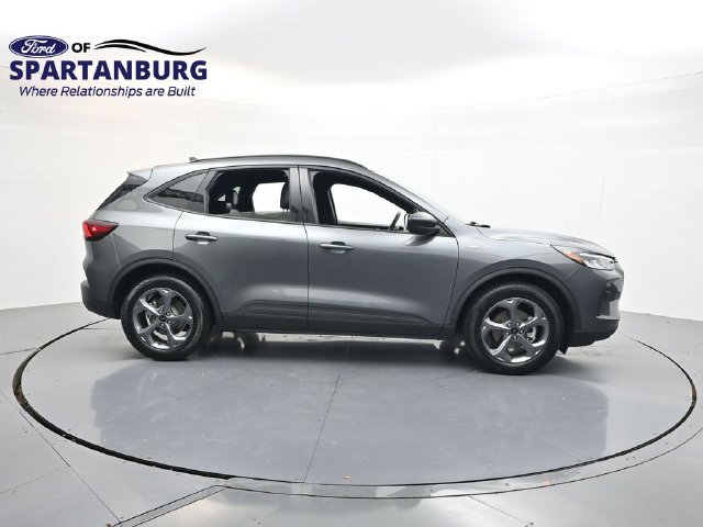 Certified 2025 Ford Escape ST-Line FWD image 8
