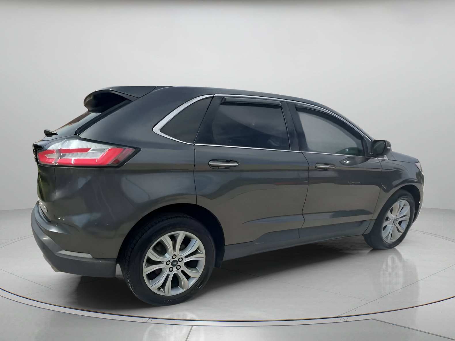 Certified 2019 Ford Edge Titanium w/ Equipment Group 301A FWD image 31