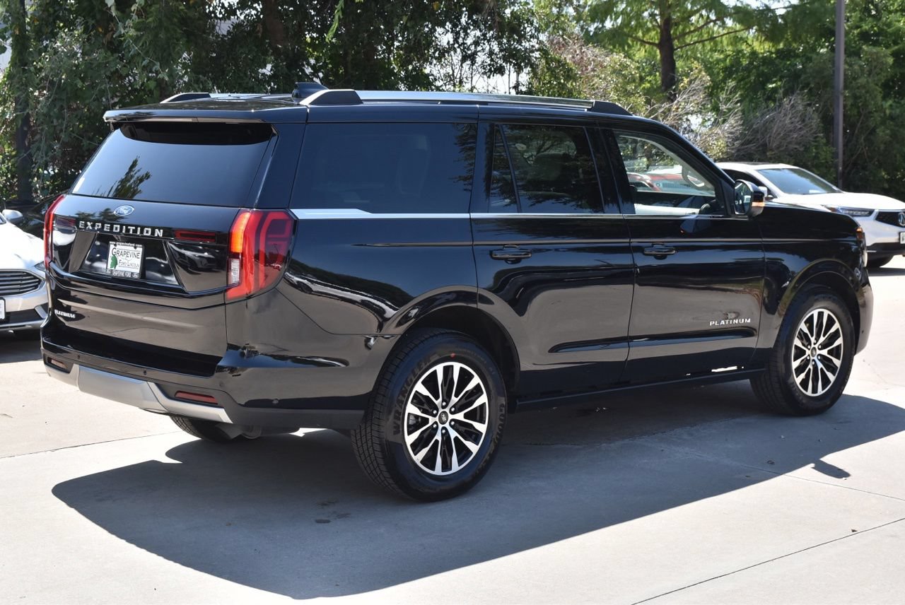 Certified 2025 Ford Expedition Platinum AWD/4WD image 7