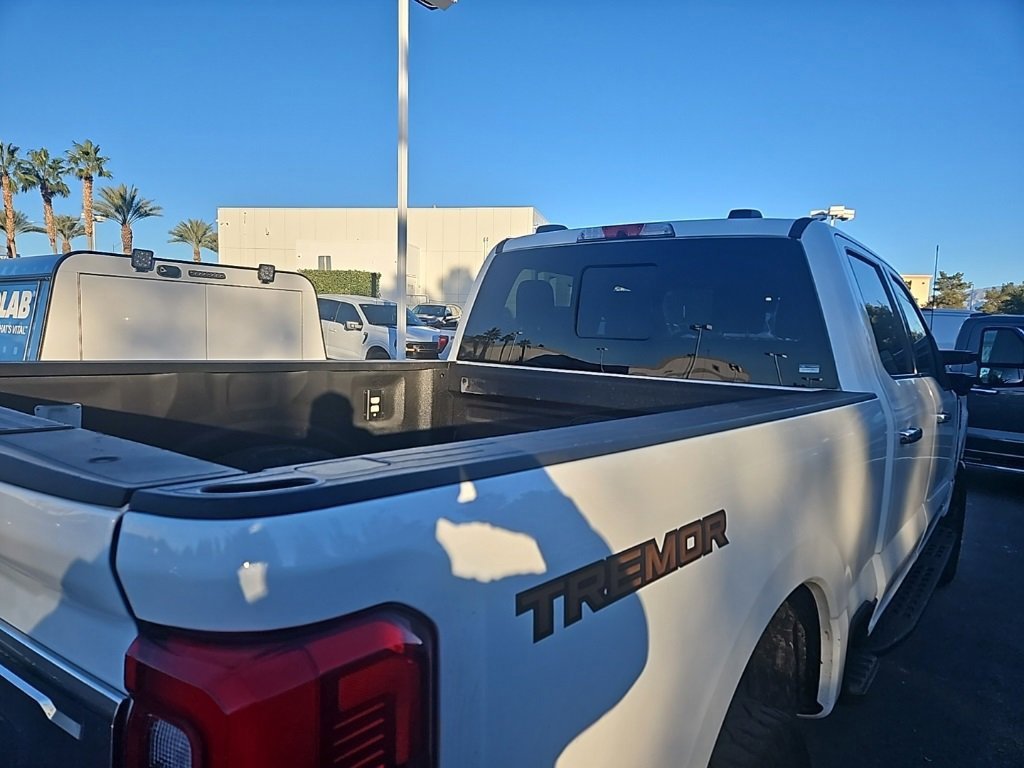 Certified 2024 Ford F250 Platinum w/ Tremor Off-Road Package image 2