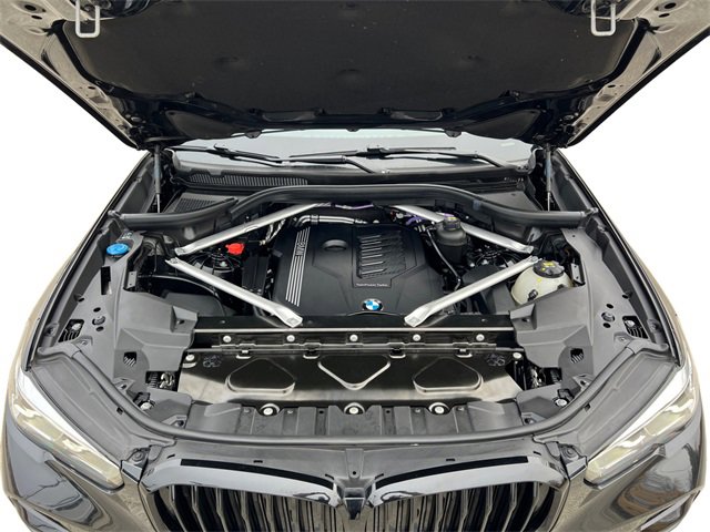 Used 2022 BMW X5 xDrive40i w/ M Sport Package image 16