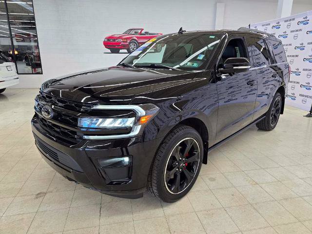 Certified 2024 Ford Expedition Limited AWD/4WD image 3