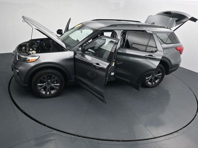 Certified 2023 Ford Explorer XLT w/ Equipment Group 202A AWD/4WD image 41