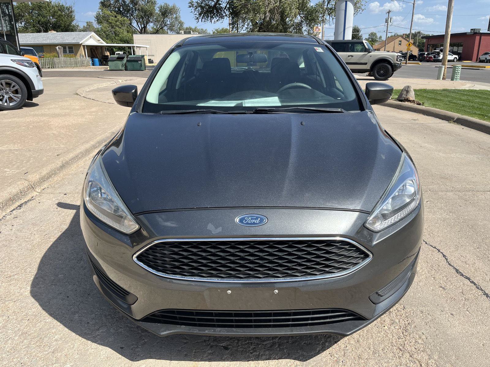 Certified 2018 Ford Focus SE FWD image 3