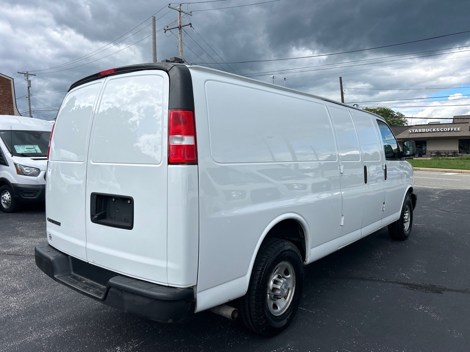 Used 2020 Chevrolet Express 3500 Extended RWD image 14