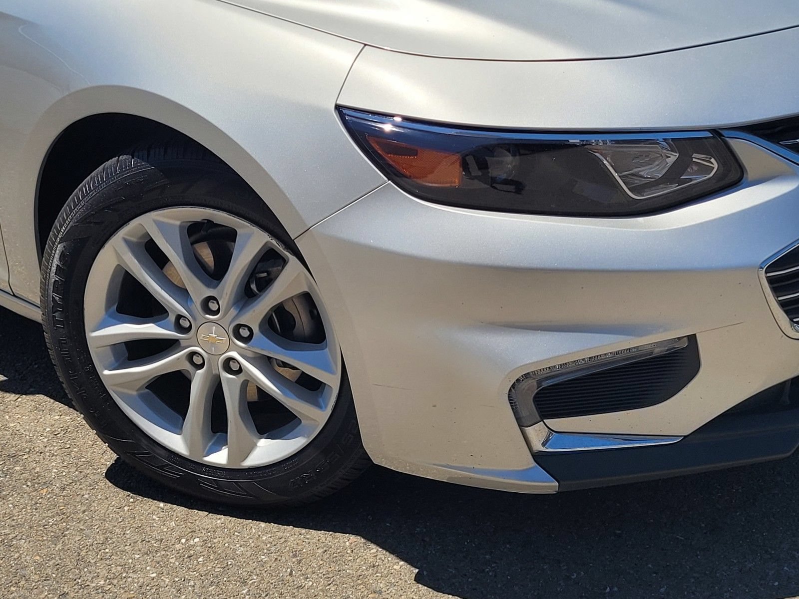 Used 2018 Chevrolet Malibu LT FWD image 9