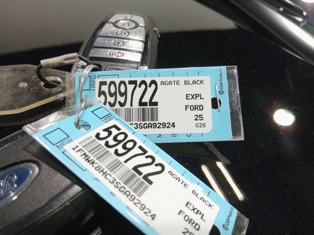 Certified 2025 Ford Explorer Platinum w/ Ultimate Package AWD/4WD image 25