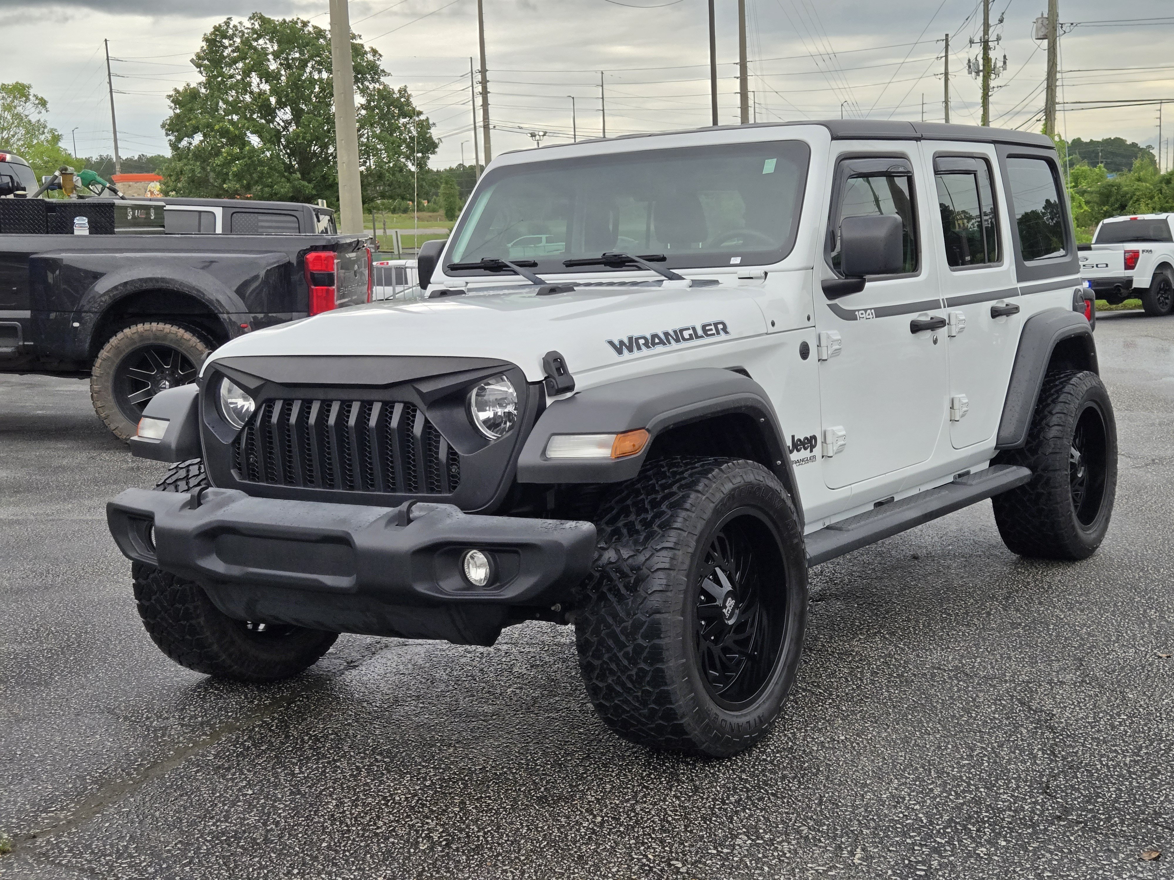 Used 2022 Jeep Wrangler Unlimited Sport AWD/4WD image 2