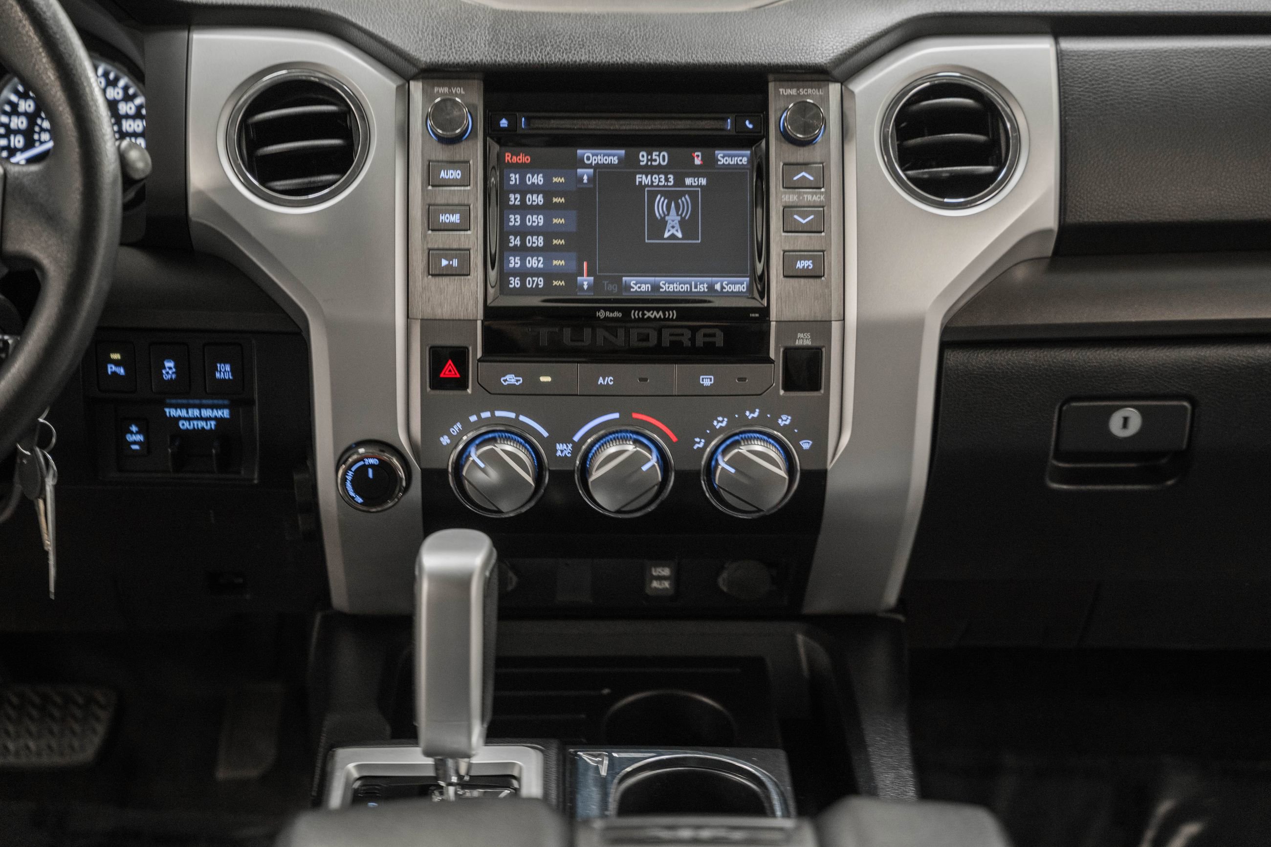 Used 2018 Toyota Tundra SR5 image 26