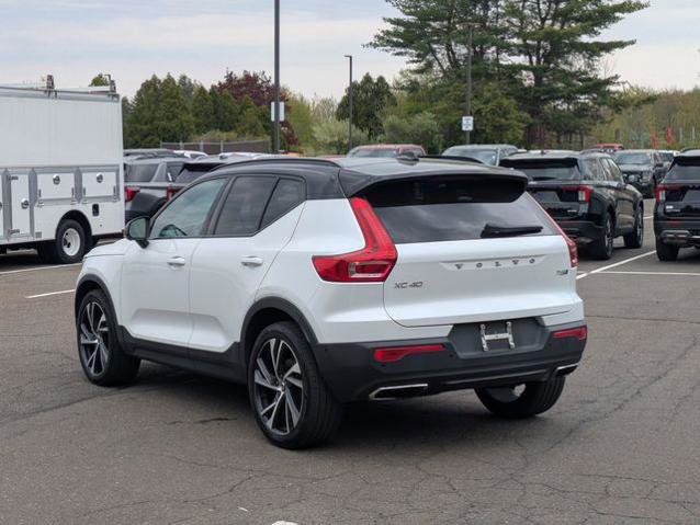 Used 2019 Volvo XC40 T5 R-Design AWD/4WD image 5