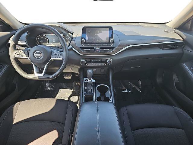 Used 2024 Nissan Altima 2.5 SV FWD image 9