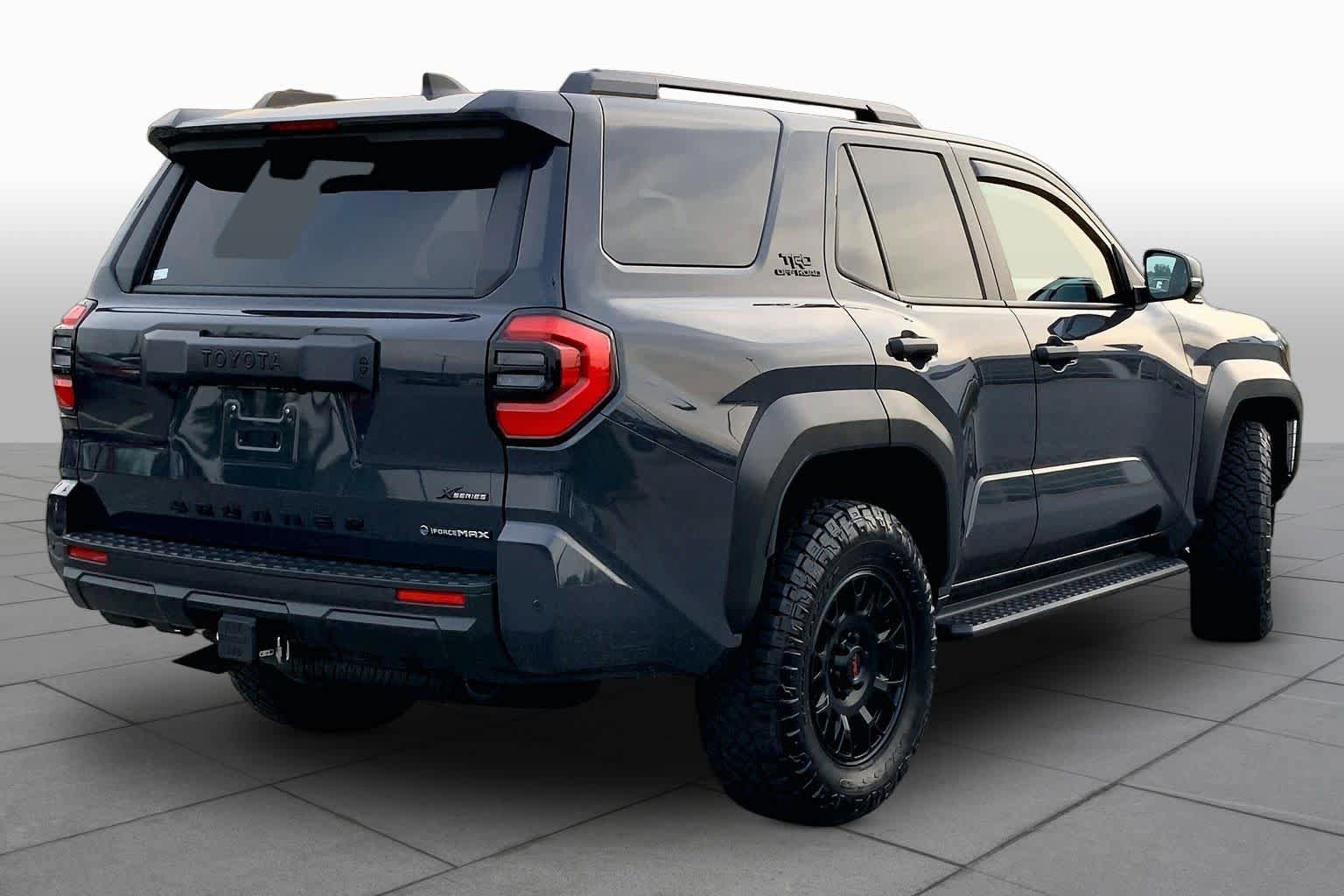 Used 2025 Toyota 4Runner TRD Off-Road Premium AWD/4WD image 12