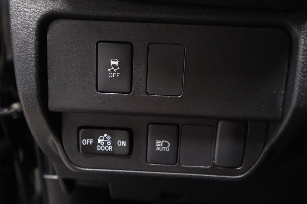 Used 2023 Toyota Tacoma SR AWD/4WD image 27