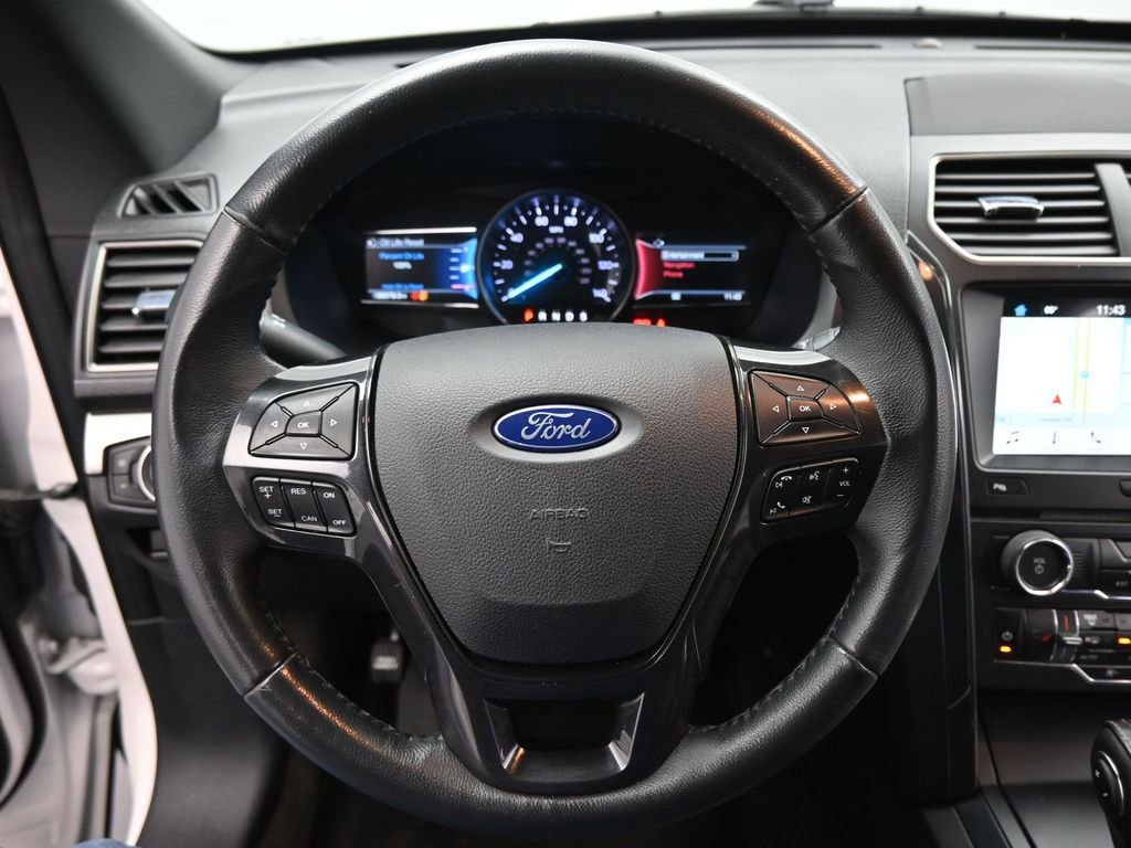 Certified 2018 Ford Explorer XLT w/ Equipment Group 202A FWD image 12
