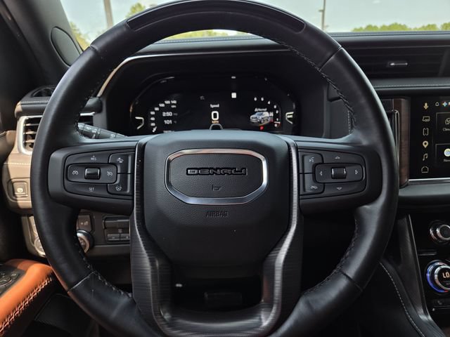 Used 2023 GMC Yukon Denali Ultimate AWD/4WD image 28