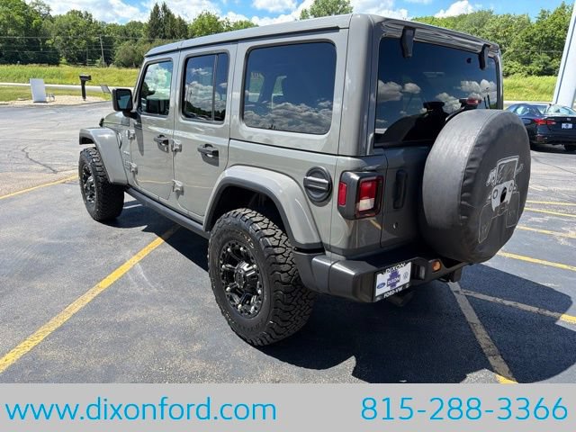 Used 2019 Jeep Wrangler Unlimited Sahara AWD/4WD image 6