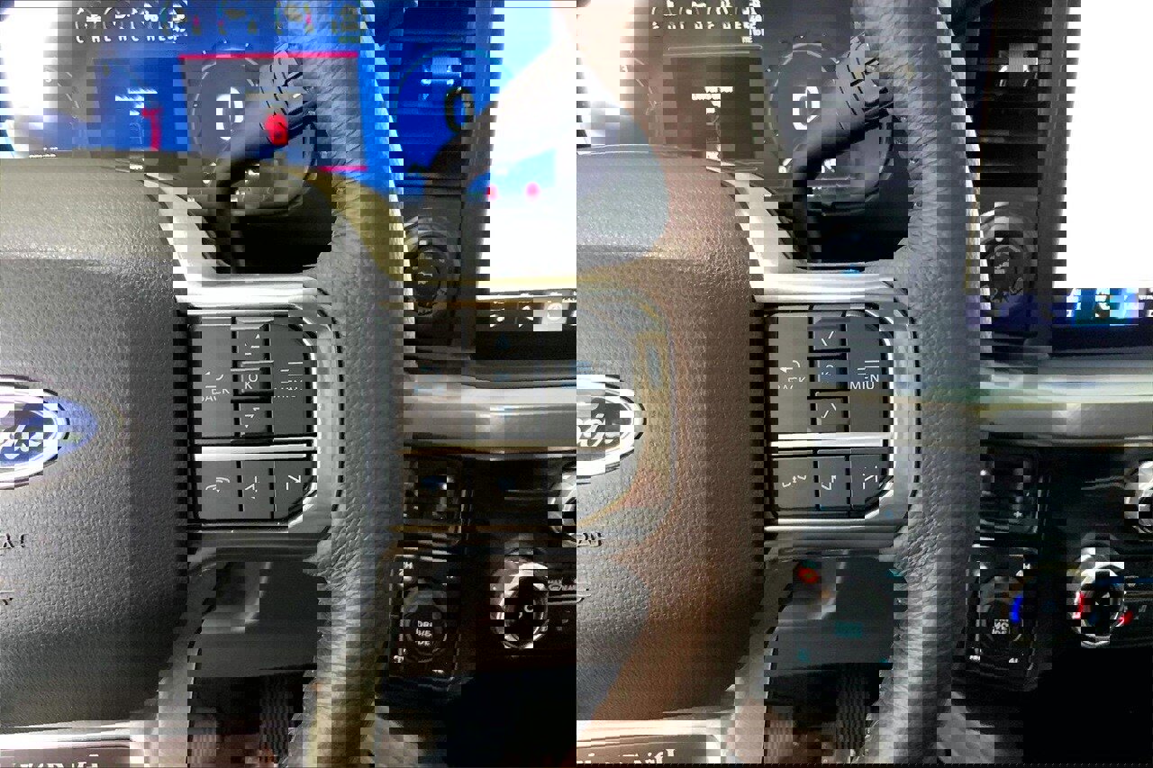 Certified 2025 Ford F350 King Ranch image 23