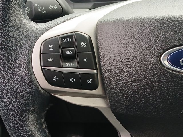 Certified 2023 Ford Explorer XLT w/ Equipment Group 202A AWD/4WD image 9