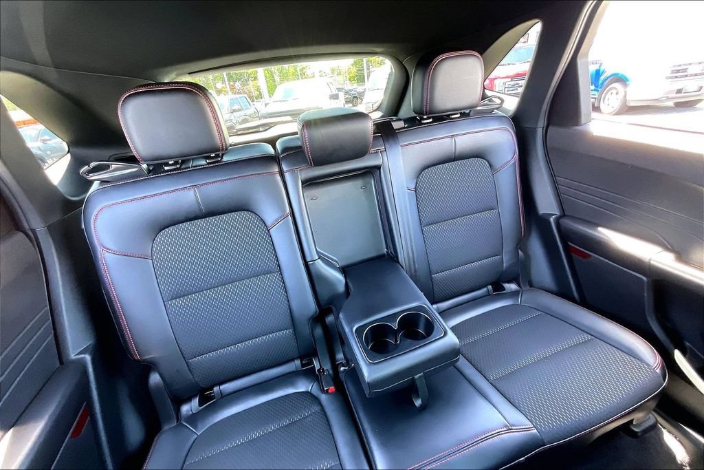 Certified 2025 Ford Escape ST-Line AWD/4WD image 27