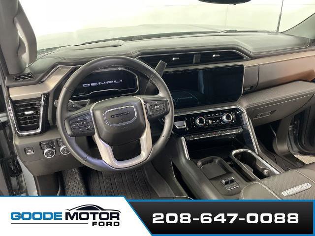 Used 2024 GMC Sierra 3500 Denali w/ Denali Reserve Package image 9