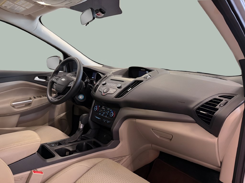 Certified 2017 Ford Escape SE FWD image 29