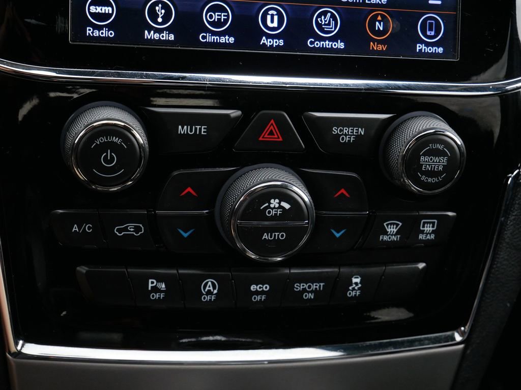 Used 2019 Jeep Grand Cherokee Limited AWD/4WD image 21