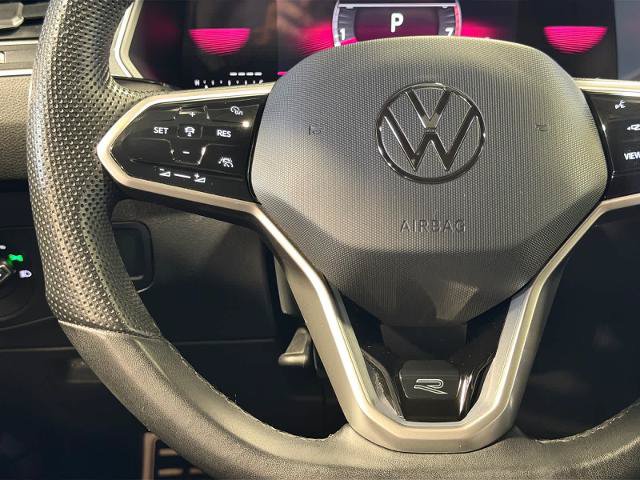 Used 2023 Volkswagen Tiguan SE R-Line AWD/4WD image 26